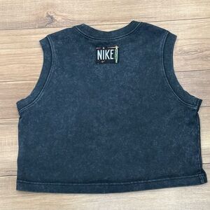 Nike Womens Shirt Gray Crop Tank Top Retro Center Swoosh Size Small